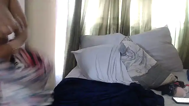 Онлайн чат XXX Foxybrownxx1