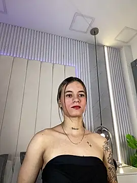 Онлайн чат XXX JuliaColemann