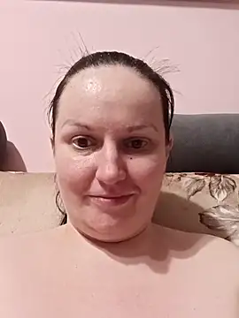 Онлайн чат XXX BustyLadyAlma