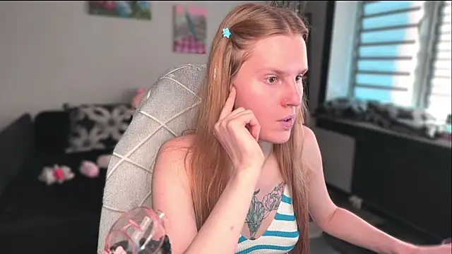 Lunaacyy Adlı Modelin Canlı XXX Sohbeti