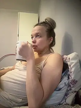 دردشة Suzanele الجنسية المباشرة