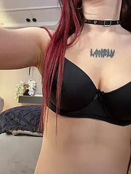 MaryMe__: διαδικτυακό σόου στην κάμερα