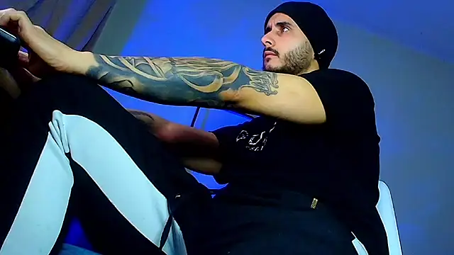 XanderCage99 Live XXX Chat