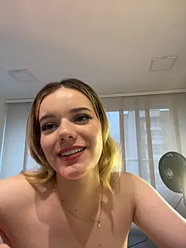 NicoleCut: онлайн-секс-чат