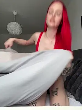 Chat XXX en directo de kimkatyrides