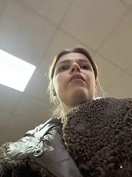 Chatroom XXX en direct de HarrietDart