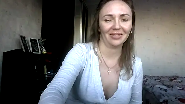 AngelinaLove28 Webcam Show