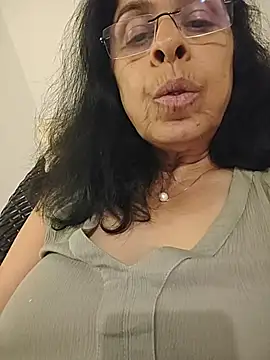 XXX chat uživo modela NakedMILFx