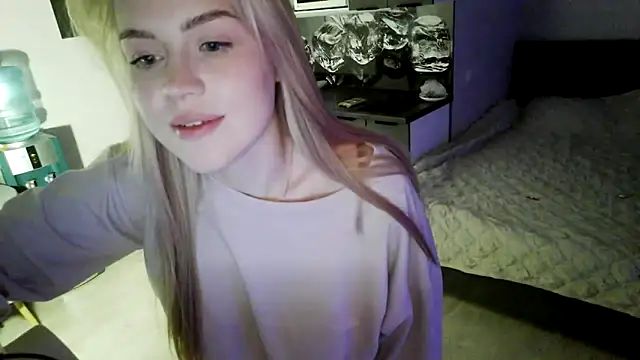 LunaPeony élő XXX-chatje