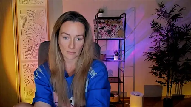 RebeccaMartinez Live XXX-Chat