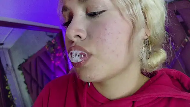 Chat XXX en directo de Haelycute