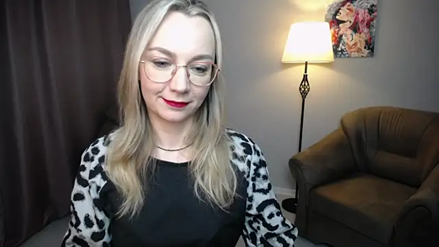 Ava_Elior Chat XXX in diretta