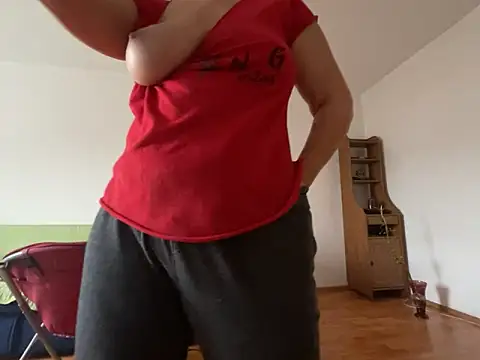 HoneyMakerr's Live XXX Chat