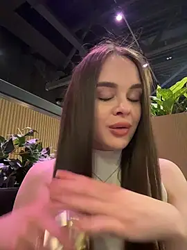 KristiRichのライブXXXチャット