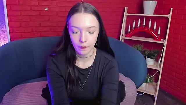 Emily_tender Adlı Modelin Canlı XXX Sohbeti