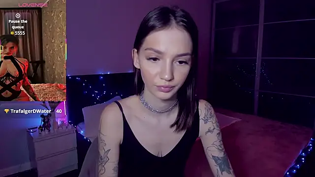 دردشة SophieCatty الجنسية المباشرة