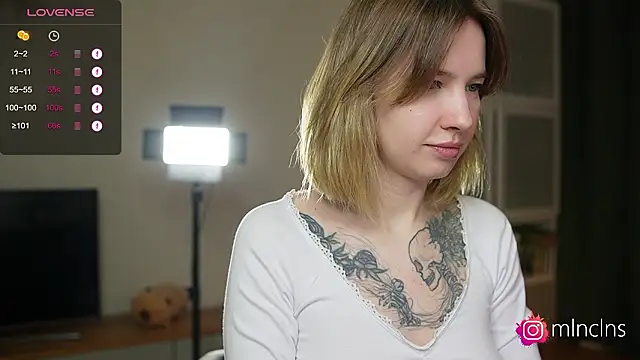 melanielwithu: απευθείας συνομιλία ΧΧΧ