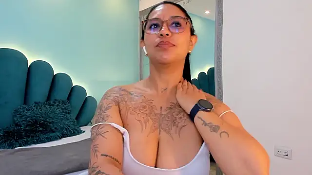 sharlott18 Live XXX-chat