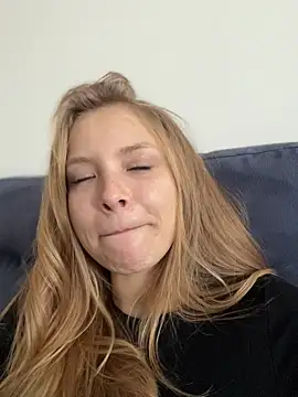 Chat XXX en directo de AnastasiaAniess