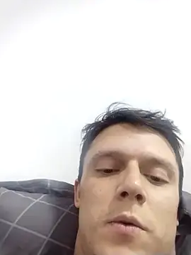 RAFAELQUINTEROSCAVALHEI Adlı Modelin Web Kamerası Şovu