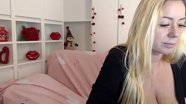 دردشة _karolynesyera_ الجنسية المباشرة