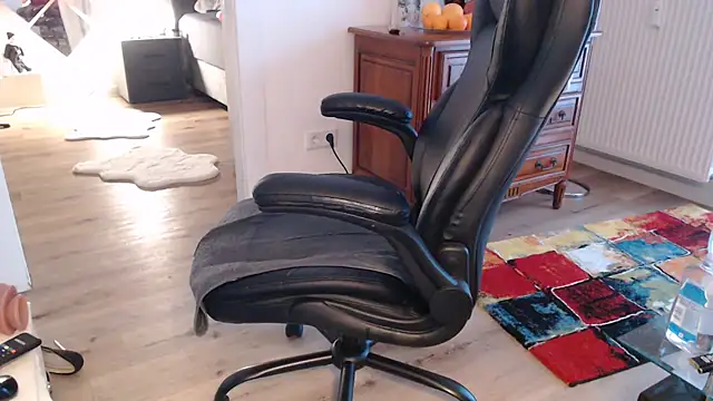 HotLady66 现场XXX聊天