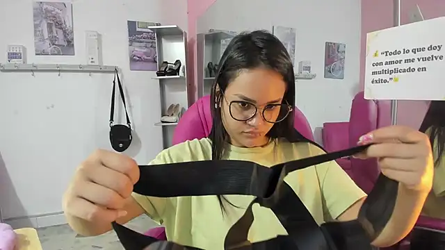 CAMILA--REY Live XXX Chat