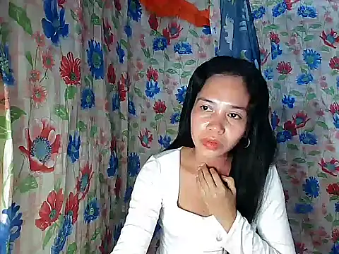 PinaySkinnyGirl Live XXX Chat