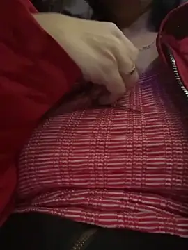 NataKitten Adlı Modelin Canlı XXX Sohbeti