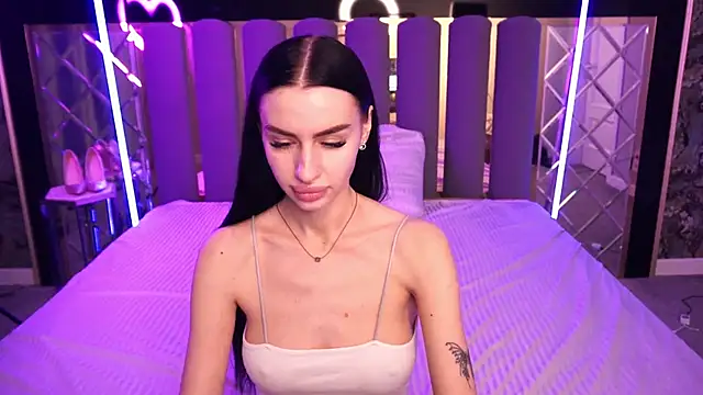 XXX chat uživo modela Snow_WhiteeeX