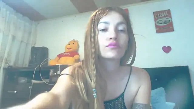 valerivegass Adlı Modelin Canlı XXX Sohbeti