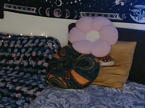 AlienforTwenty Chat XXX in diretta