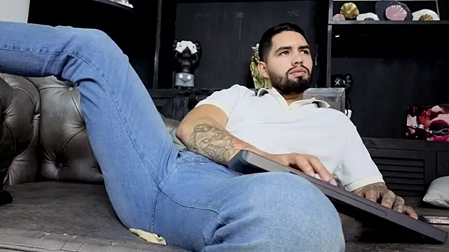 matteosantos 在線直播表演