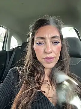 Amani_thewolf Adlı Modelin Canlı XXX Sohbeti