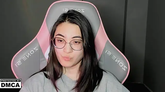 Chatroom XXX en direct de MeilideQian1