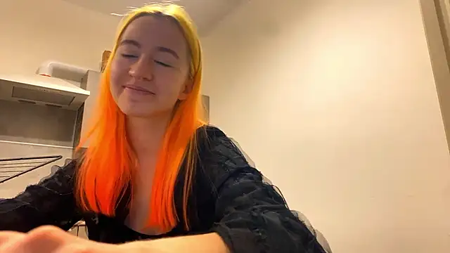 EmilyHein: онлайн-секс-чат