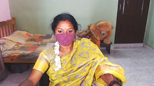 HotGulabi's Live XXX Chat