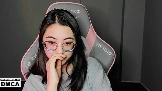 MeilideQian1: онлайн-секс-чат