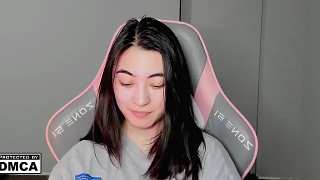 Онлайн чат XXX MeilideQian1