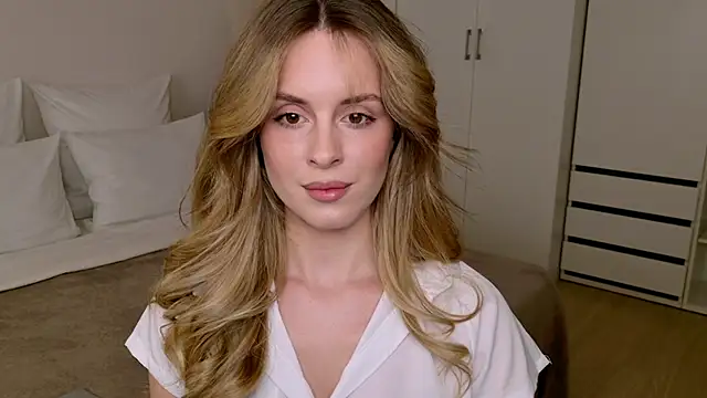 RozzitaBedberry live XXX chat