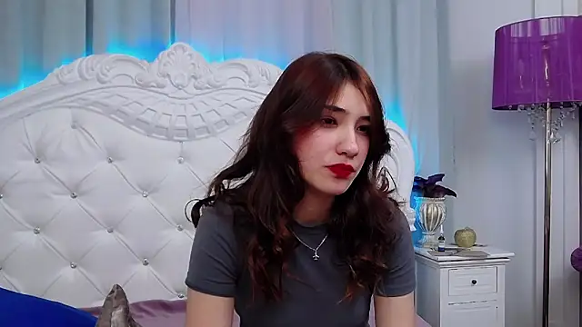 ArielLoove: онлайн-секс-чат