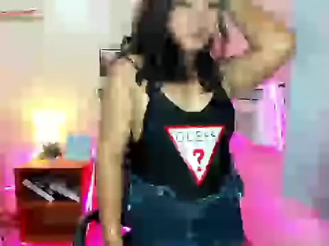 SanyaGanaya Chat XXX live