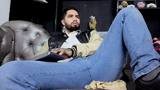 matteosantos' Live XXX Chat