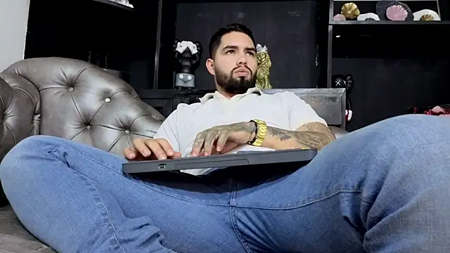 Chatroom XXX en direct de matteosantos