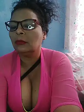 Amarantha25 现场XXX聊天