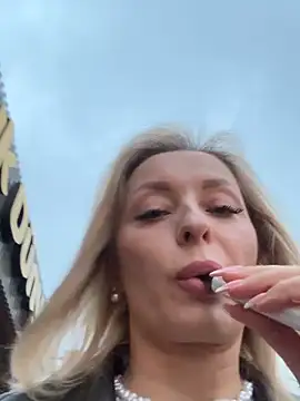 VikaBunny1's Live XXX Chat