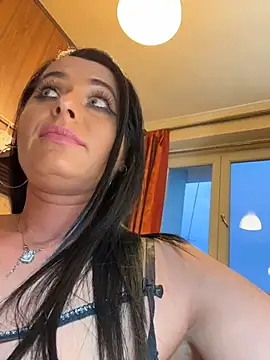 Chat XXX ao vivo de Hotmomcheckk_