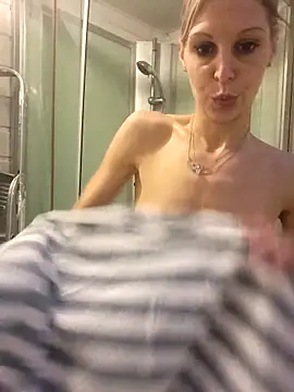 jennyy256 – Naživo XXX chat