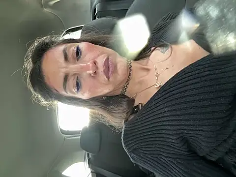 Amani_thewolf Chat XXX in diretta