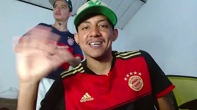 skinny23cm 라이브 XXX 채팅